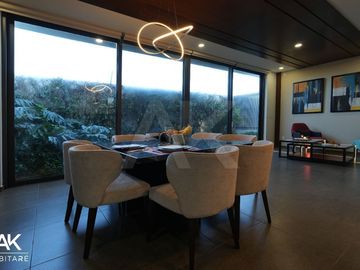 MAGNÍFICA CASA INTELIGENTE CON ROOF GARDEN
