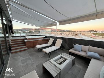 MAGNÍFICA CASA INTELIGENTE CON ROOF GARDEN