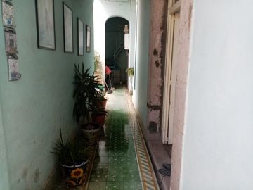 VENTA DE CASA COLONIAL CON LOCALES CENTRO HISTORICO