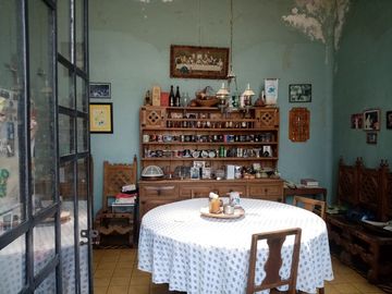 VENTA DE CASA COLONIAL CON LOCALES CENTRO HISTORICO