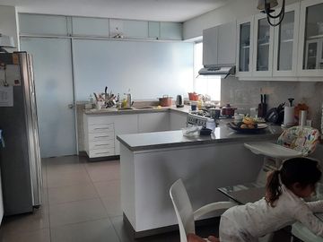 Venta de Hermoso Departamento 244 m2 Laureles en San Isidro