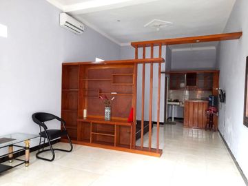 Guesthouse Apik dekat Kampung Flory Tlogoadi