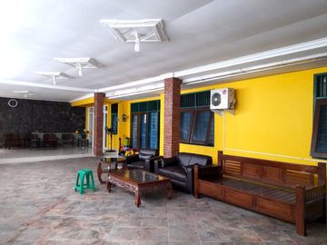 Guesthouse Apik dekat Kampung Flory Tlogoadi