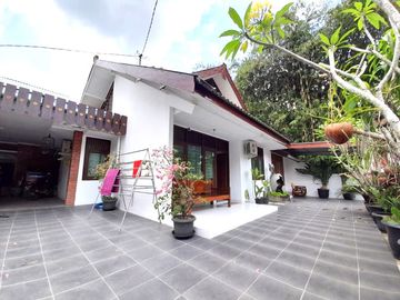 Guesthouse Apik dekat Kampung Flory Tlogoadi