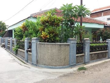 Rumah Antik Cisaranten Dekat Arcamanik dan Antapani