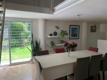 Casa minimalista en Quilmes recidencial