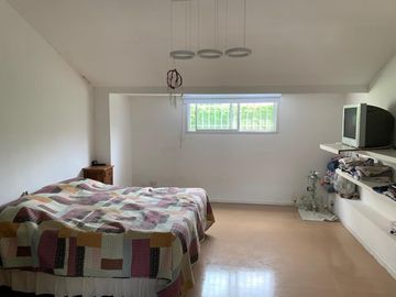 Casa minimalista en Quilmes recidencial