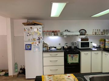 Casa minimalista en Quilmes recidencial