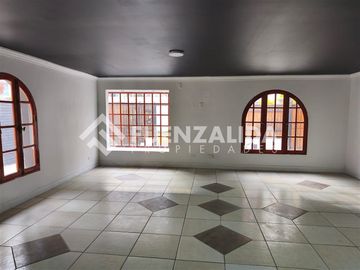UBICACION PRIVILEGIADA 5 dorm. en Las Condes