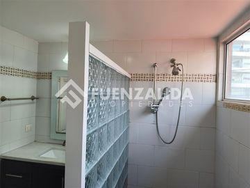 UBICACION PRIVILEGIADA 5 dorm. en Las Condes