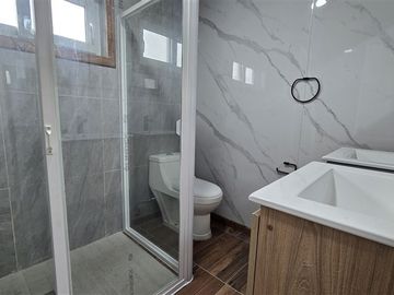 Casa en arriendo de 4 dorm. en Frutillar