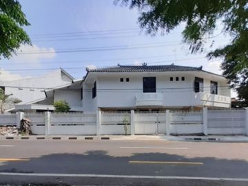 Rumah Megah Pusat Kota Jalan Veteran, Barat Gembira loka
