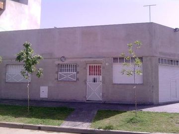 Casa PH en venta en Isidro Casanova