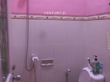 Rumah Satu Lantai Lokasi Strategis Dekat Pintu Tol Kukusan Depok