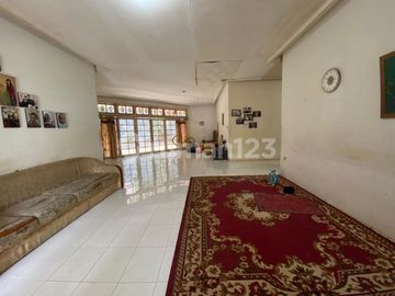 Rumah 1 Lantai di Cirendeu dengan Luas Tanah 945M² Harga Menarik