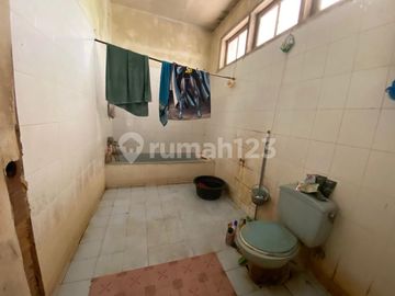 Rumah 1 Lantai di Cirendeu dengan Luas Tanah 945M² Harga Menarik
