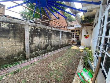 Rumah 1 Lantai di Cirendeu dengan Luas Tanah 945M² Harga Menarik