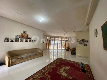 Rumah 1 Lantai di Cirendeu dengan Luas Tanah 945M² Harga Menarik