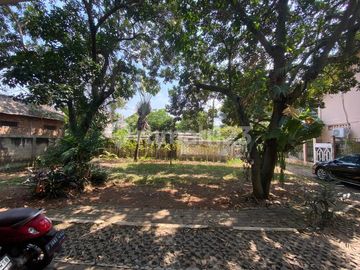 Rumah 1 Lantai di Cirendeu dengan Luas Tanah 945M² Harga Menarik