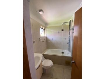 VENDO CASA CENTRAL EN ARRIETA ACEPTA OFERTA, CASA CON PISCINA Y AMPLIOS DORMITORIOS