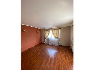 VENDO CASA CENTRAL EN ARRIETA ACEPTA OFERTA, CASA CON PISCINA Y AMPLIOS DORMITORIOS