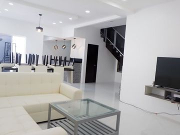 WPOOL 2-Storey Furnished House & Lot with 5 Bedroom for SALE in Friendship Angeles City near CLARK(Good for Investment)