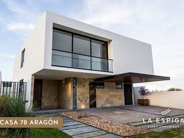 Residencia en Fracc. La Espiga, 4ta Recamara en PB, Terreno 365 m2, de AUTOR !