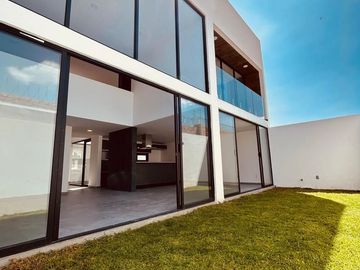 CASA EN VENTA EN PARQUE MALTA LOMAS DE ANGELOPOLIS, PUEBLA
