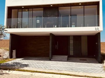 CASA EN VENTA EN PARQUE MALTA LOMAS DE ANGELOPOLIS, PUEBLA