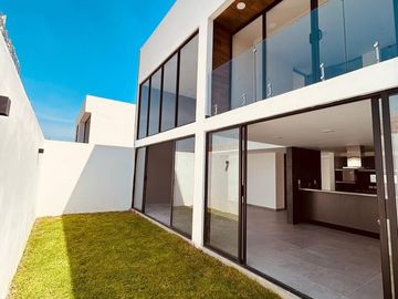 CASA EN VENTA EN PARQUE MALTA LOMAS DE ANGELOPOLIS, PUEBLA