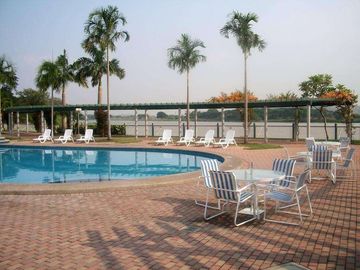 DE OPORTUNIDAD - VENTA DE HERMOSO DEPARTAMENTO CON VISTA AL RIO