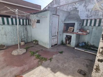 Casa PH en venta en Quilmes Oeste