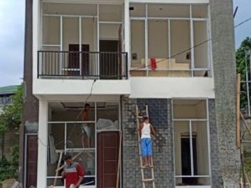 rumah 2 lantai tanpa dp free all in di depok