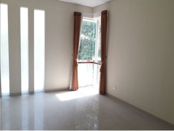 Dijual Rumah Taman Puspa Raya A Citraland Minimalis Ciamik