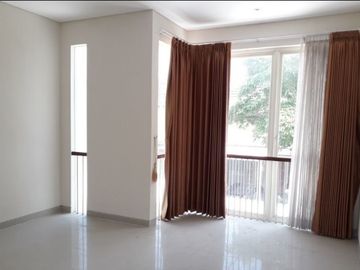 Dijual Rumah Taman Puspa Raya A Citraland Minimalis Ciamik