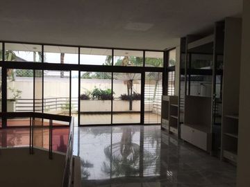 Dijual Rumah Lokasi Bagus Di Permata Hijau Jaksel