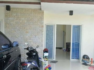 Rumah wisma tirta agung rungkut luas 105