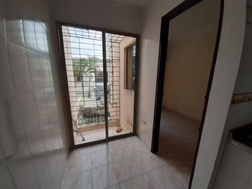 APTO EN VENTA BARRIO PORTAL DE ALMERIAS | 4086