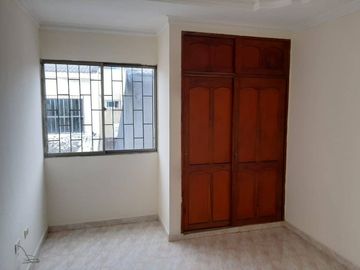 APTO EN VENTA BARRIO PORTAL DE ALMERIAS | 4086
