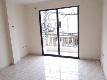 APTO EN VENTA BARRIO PORTAL DE ALMERIAS | 4086