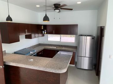 CASA EN VENTA EN MERIDA YUCATAN ,CONKAL KANAN