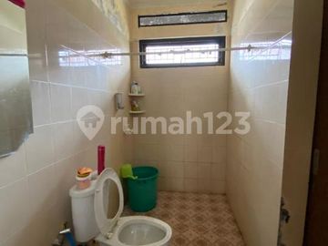 Rumah Modern 2 Lantai Dalam Komplek Nyaman di Cirendeu