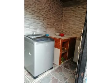 SE VENDE CASA VIVIENDAS INDEPENDIENTES SANTA TERESITA