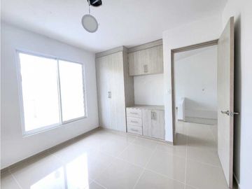 BROKER CASA EN VENTA PARA ESTRENAR SECTOR COMPLEJO DEPORTIVO