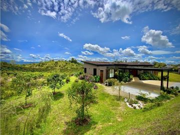 Venta Casa Campestre Como Nueva Parcelación Vía San Antonio La Ceja
