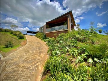 Venta Casa Campestre Como Nueva Parcelación Vía San Antonio La Ceja