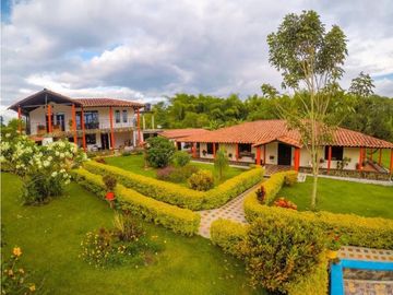 SE VENDE CHALET VA A LA HERRADURA