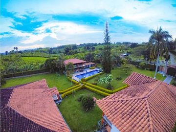 SE VENDE CHALET VA A LA HERRADURA