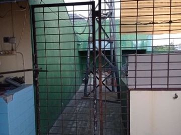 Rumah di Tanjung Sari Baru, Siap Huni, Furnish, Row jalan 2 mobil