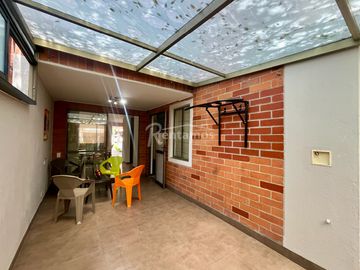 casa en arriendo en cumbres. Cod A776609